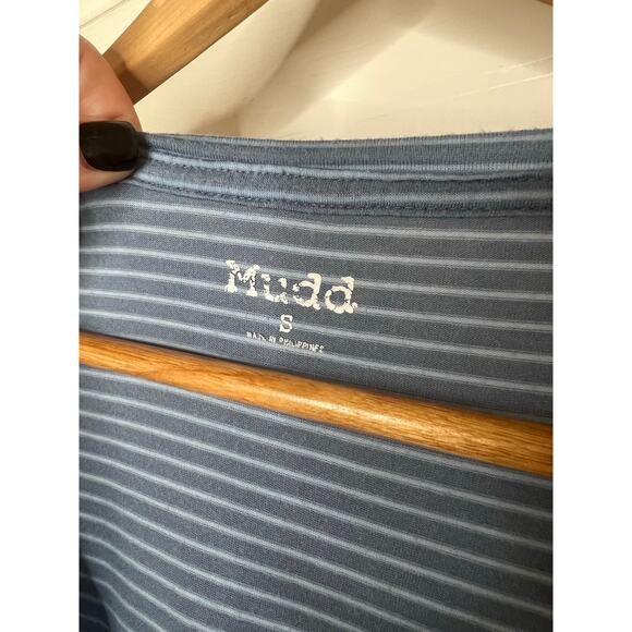 Mudd Women's Y2K Gray Blue Striped Long Sleeve Shirt Side Slit Size Small - Picture 6 of 9